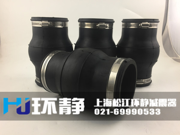 香港港島筲箕灣卡箍式<a href=http://www.rqqjk.cn target=_blank class=infotextkey>可曲撓橡膠接頭</a>發(fā)貨現(xiàn)場