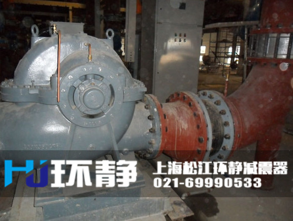 香港港島深水灣高壓管道<a href=http://www.rqqjk.cn target=_blank class=infotextkey>橡膠接頭</a>運(yùn)行實(shí)圖